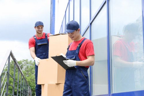 Unpacking essentials after house removals in Woodlands