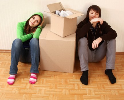Payment and overdue balance terms for storage service